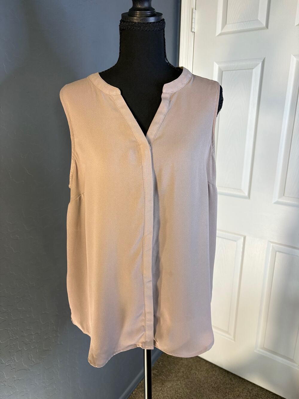 APT. 9 ESSENTIALS Women's Sleeveless Blouse - Size L